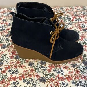 Sperry Navy Wedge Bootie size 9